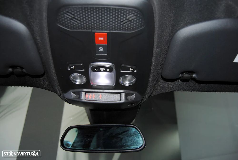 Peugeot 2008 1.2 Hybrid Allure e-DCS6 - 30