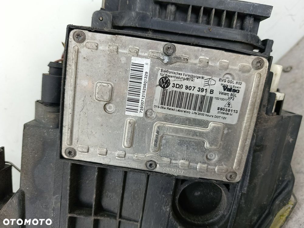 LAMPA PRZÓD PRAWA BIXENON VW PASSAT B6 89312669  3D0907391B 088982  VALEO - 9