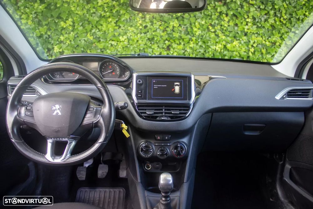 Peugeot 208 1.5 BlueHDi Signature - 16