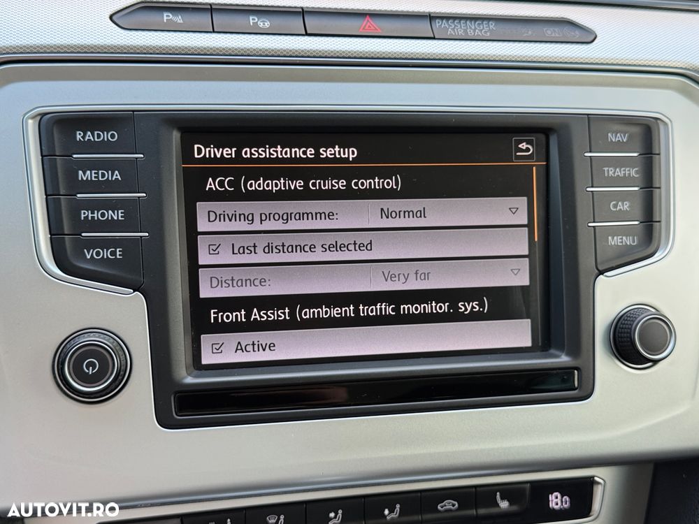 Volkswagen Passat 2.0 TDI SCR DSG Highline - 36