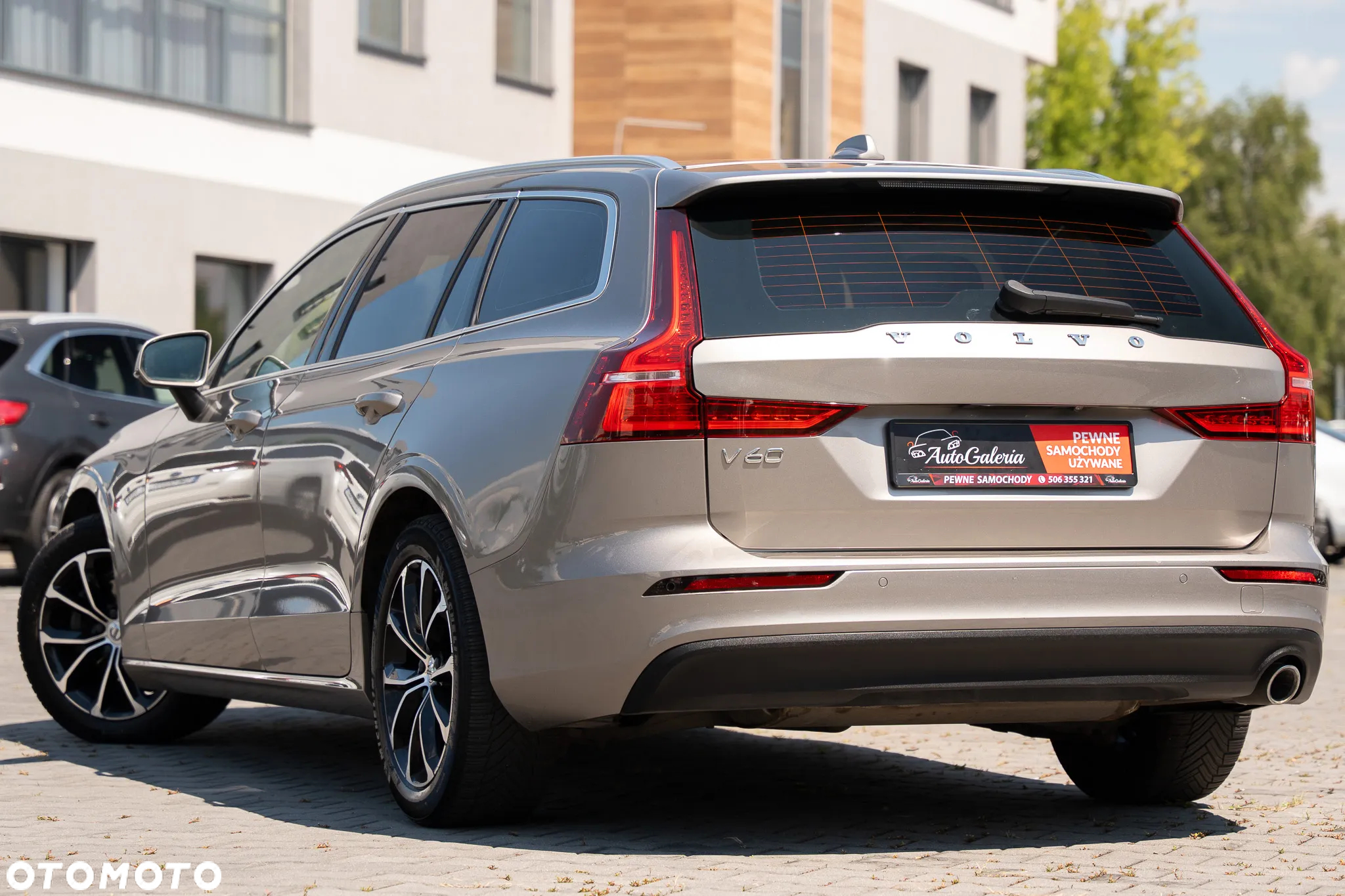 Volvo V60 D3 Momentum Pro - 11