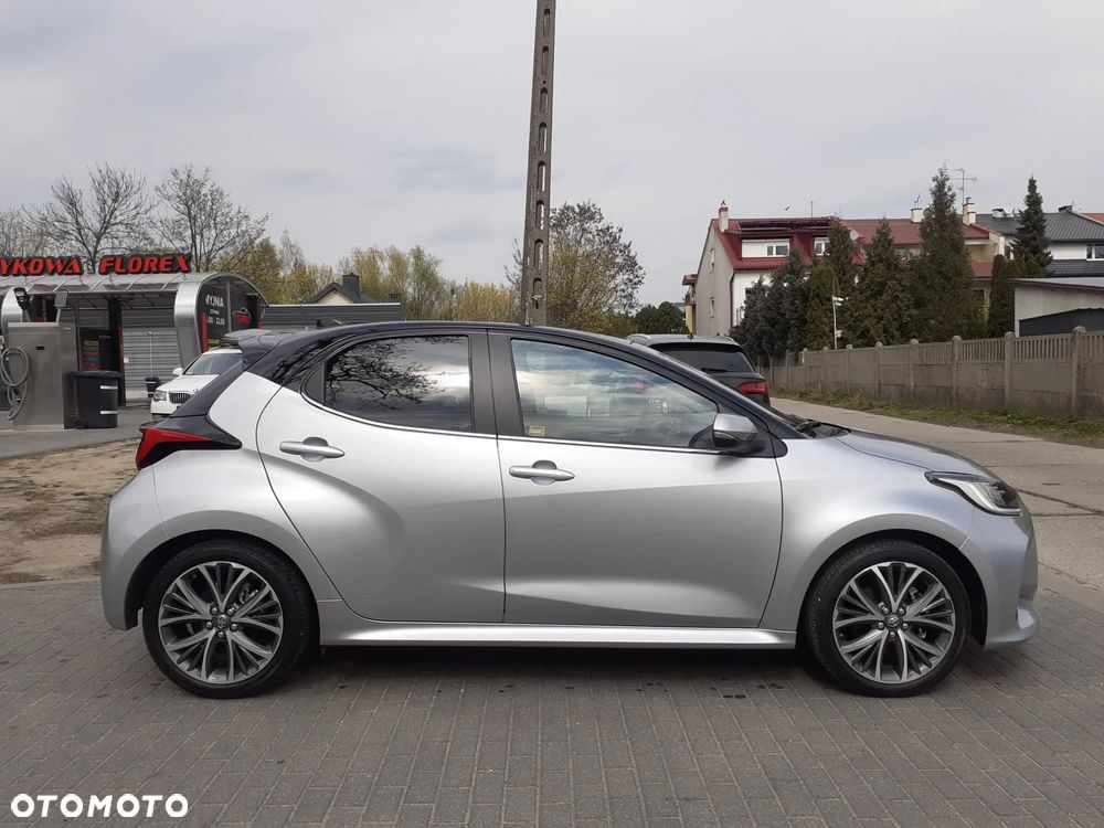 Toyota Yaris Hybrid 1.5 Executive - 6