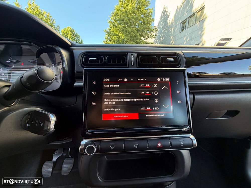 Citroën C3 1.2 PureTech Shine - 18