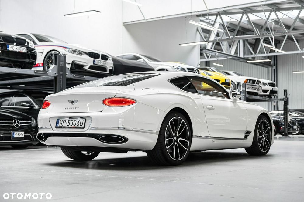 Bentley Continental GT - 15