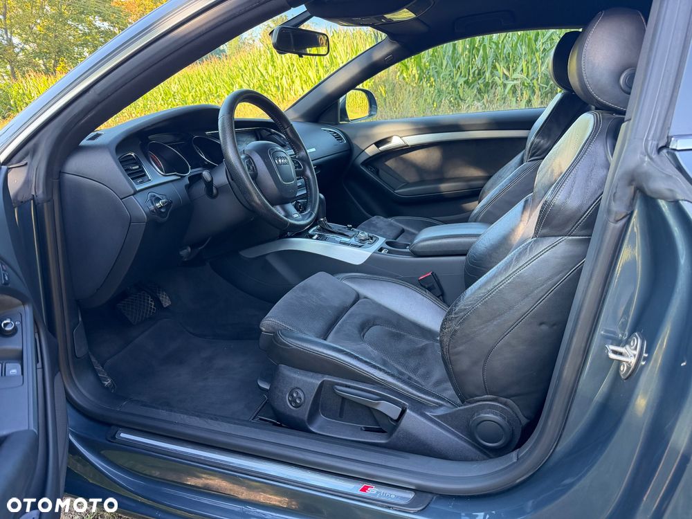 Audi A5 Coupé 2.7 TDI Multitronic - 26