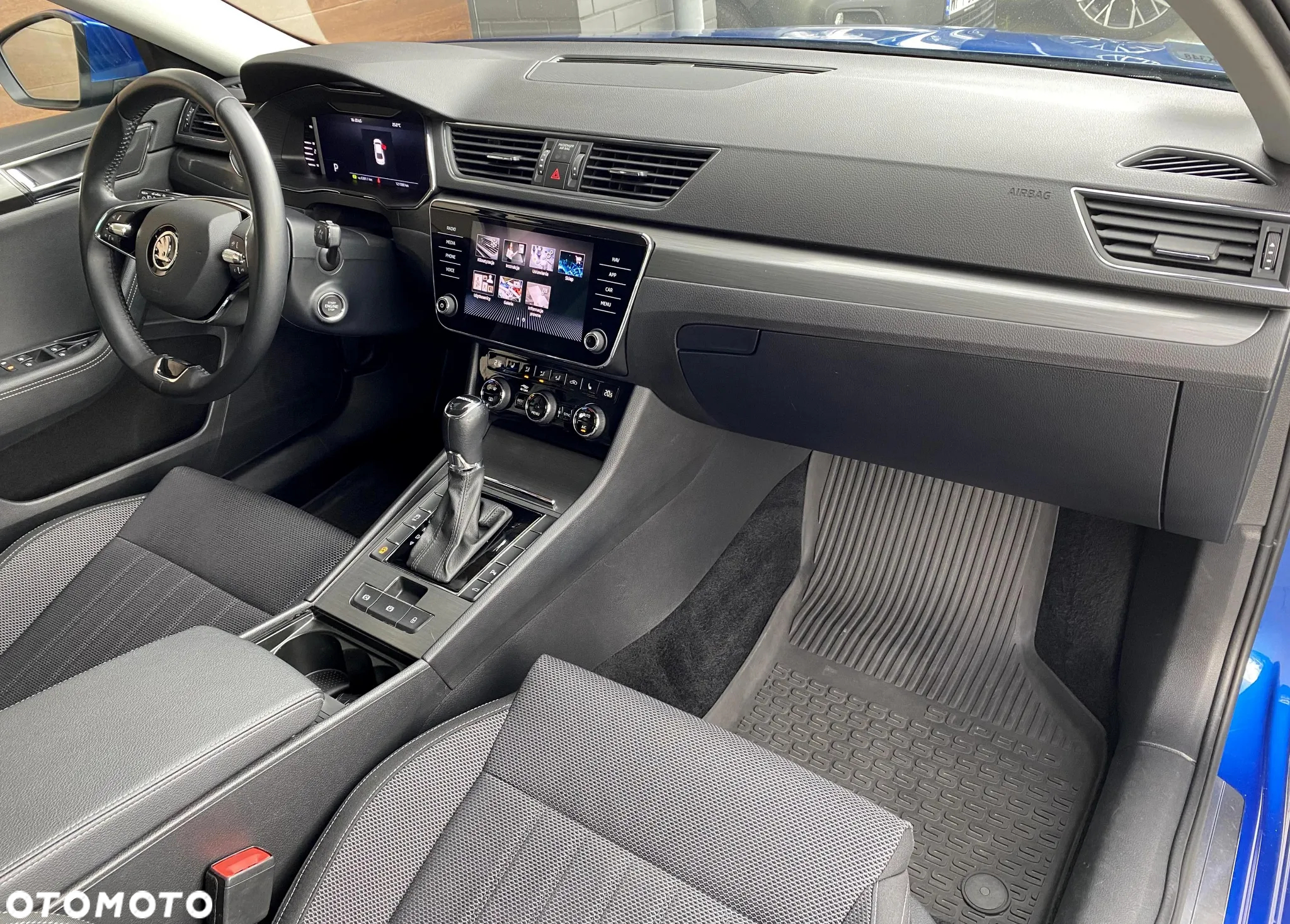 Skoda Superb 2.0 TDI SCR Style DSG - 36