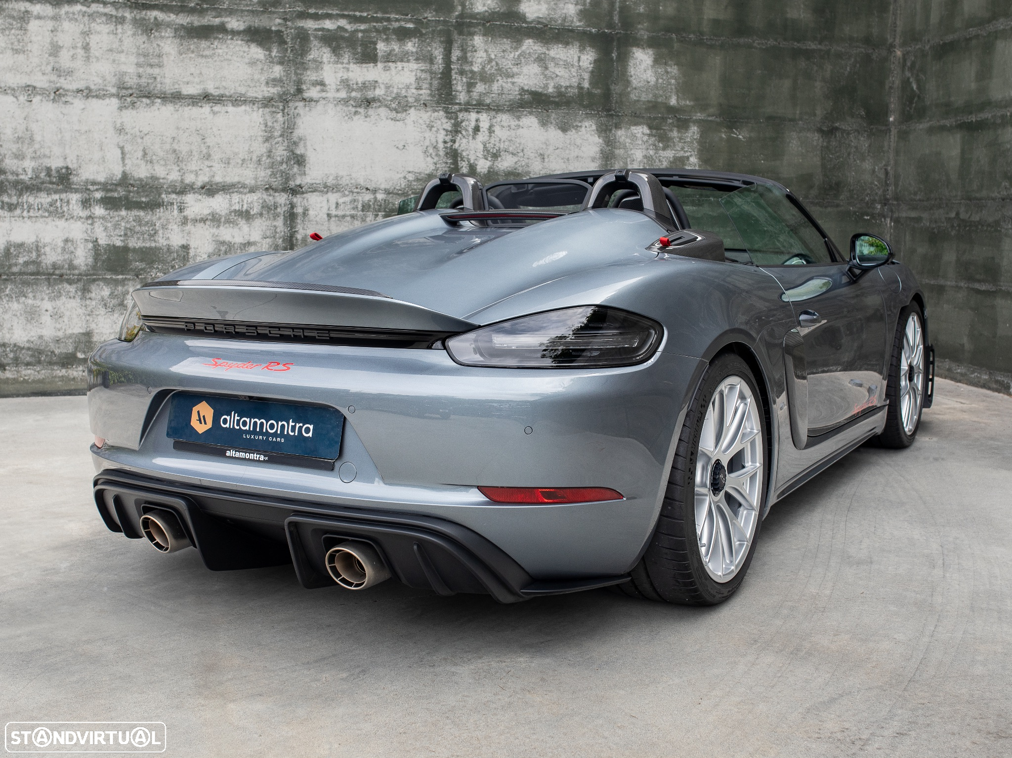 Porsche 718 Spyder RS - 17
