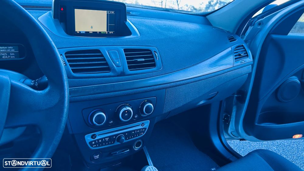 Renault Mégane Sport Tourer - 15