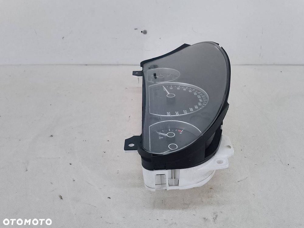 LICZNIK SAAB 9-5 ( 06-10 ) 8400-63701-00 AAPL 2.0 T - 2