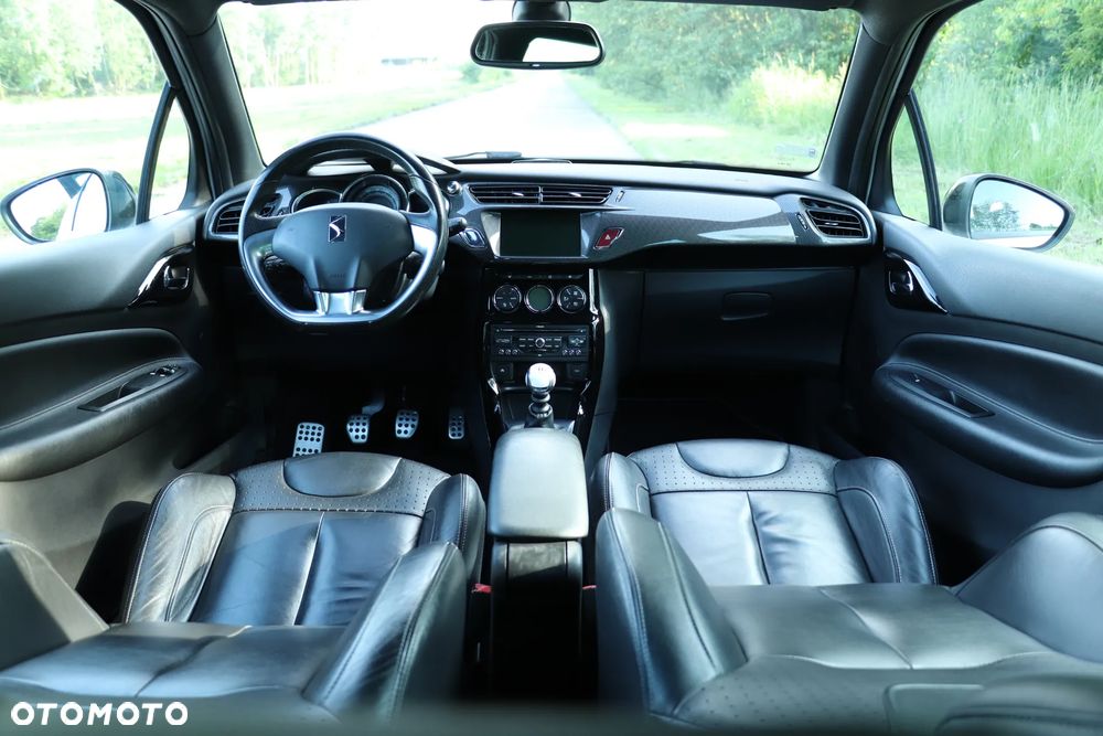 Citroën DS3 THP 155 SportChic - 18