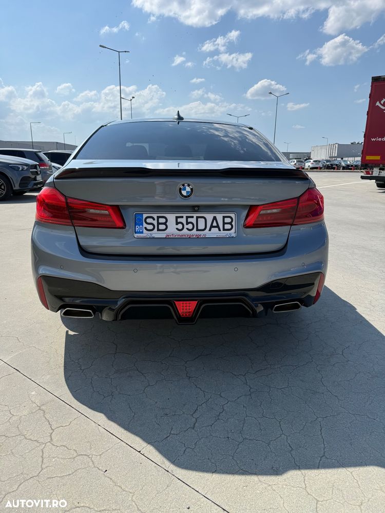 BMW Seria 5 530d xDrive AT - 11