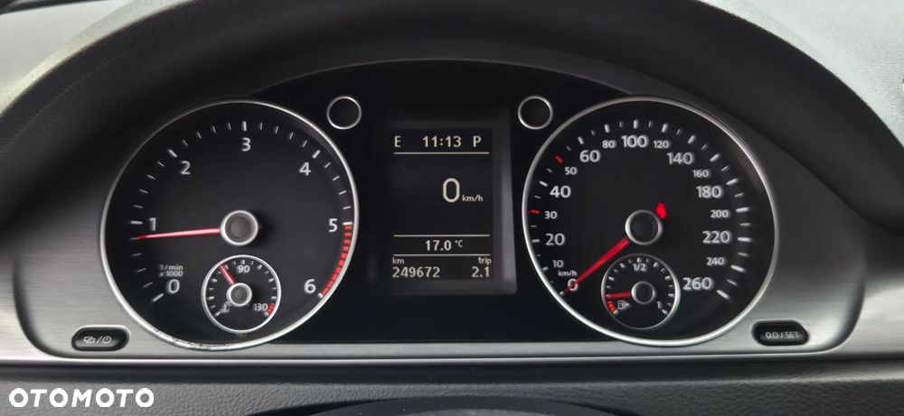 Volkswagen Passat Variant 2.0 TDI DSG BlueMotion Technology Highline - 28