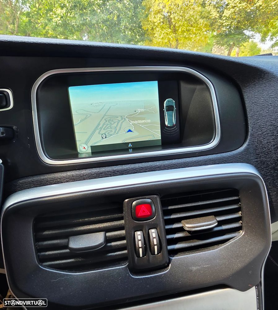Volvo V40 2.0 D2 Volvo Ocean Race Geartronic - 34