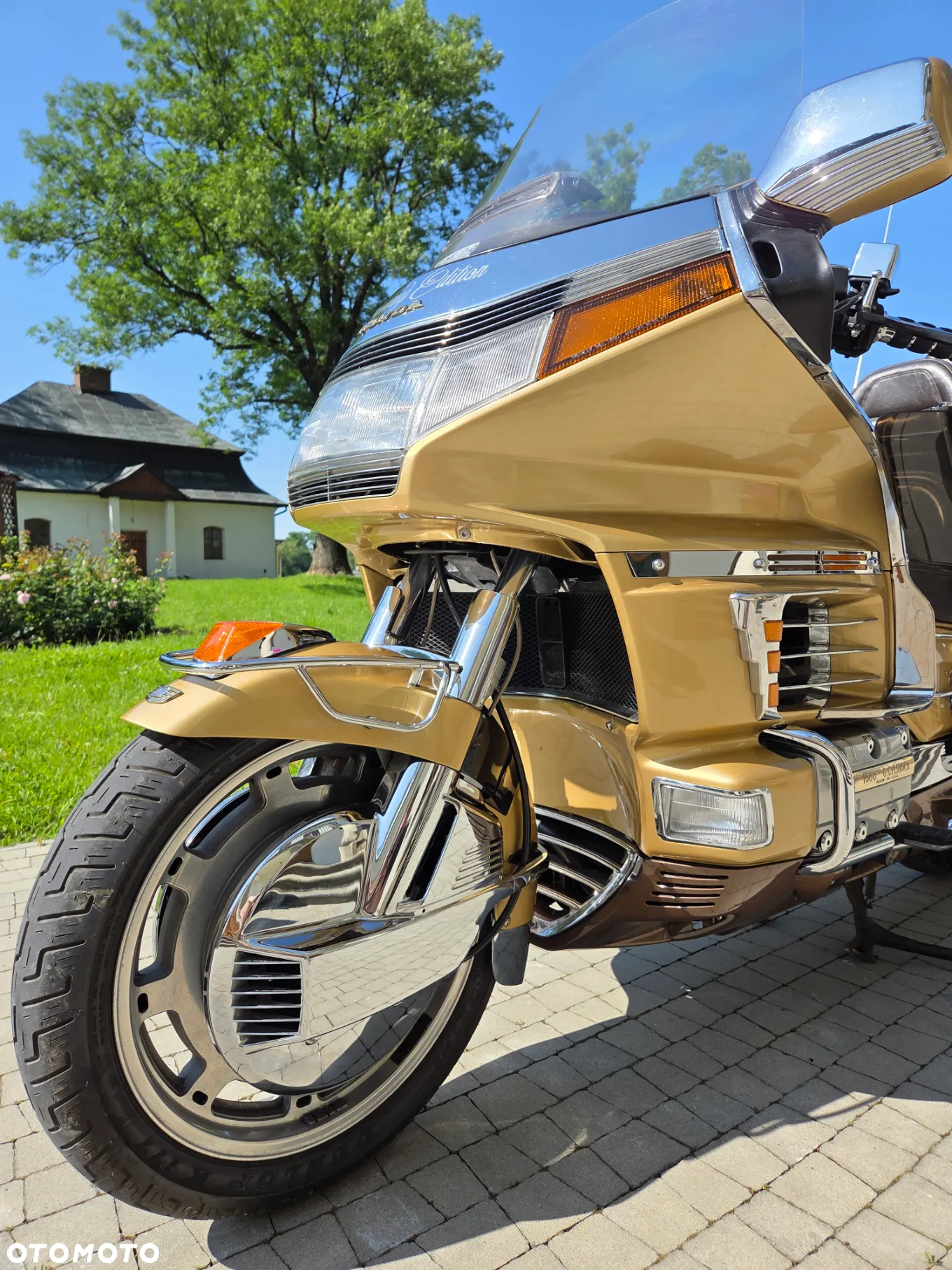 Honda GL - 9