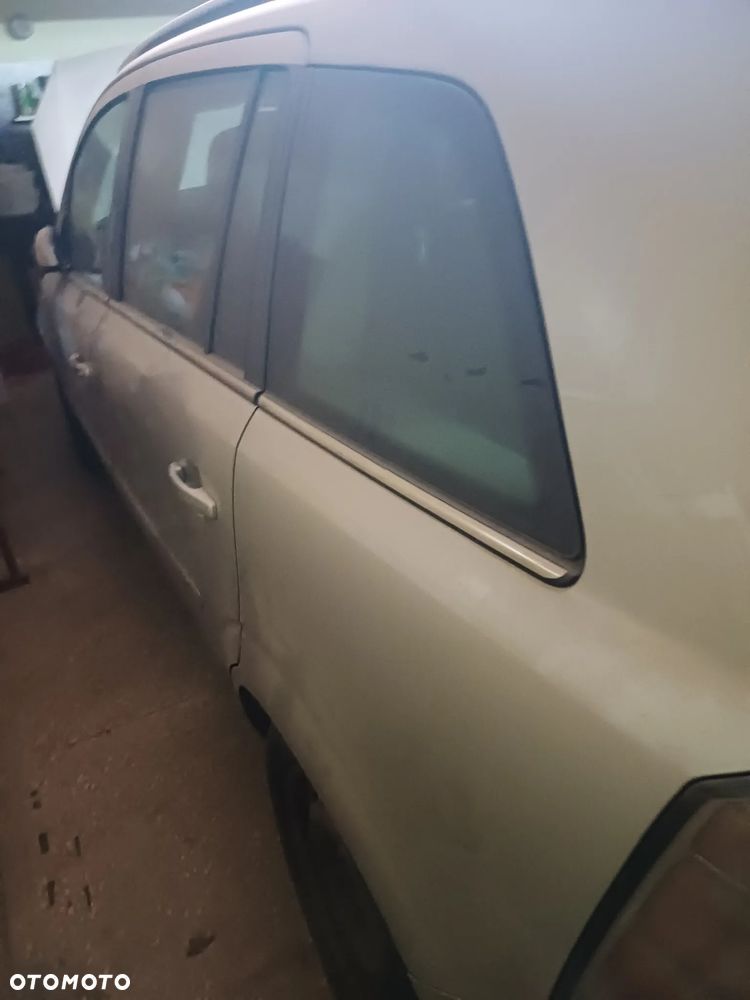 Opel Zafira 2006 photo 4