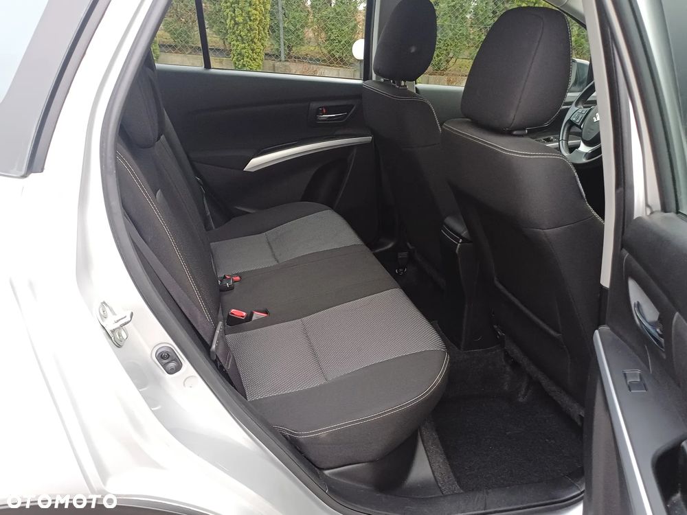Suzuki SX4 S-Cross 1.6 DDiS 4x4 Comfort+ - 12