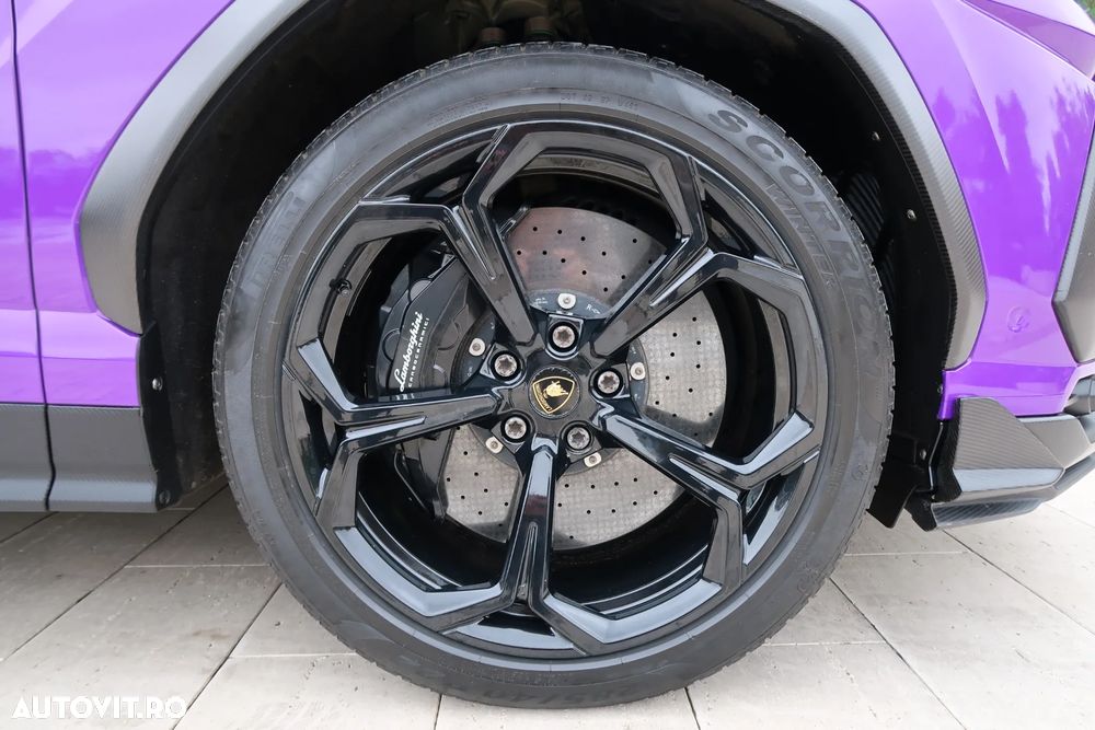 Lamborghini URUS Standard - 34
