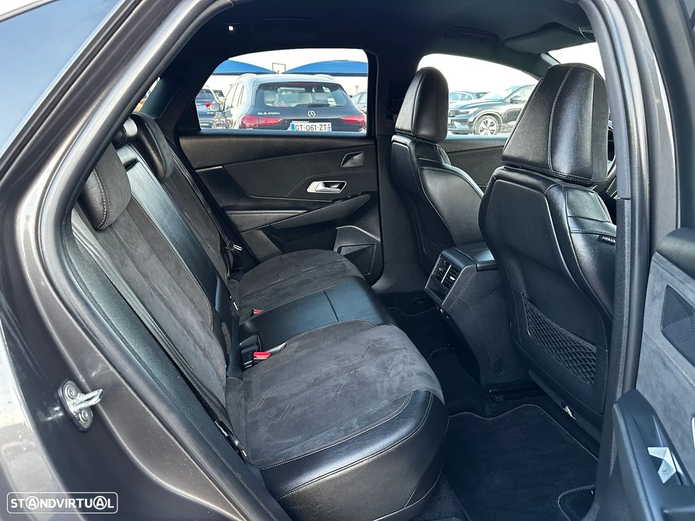 DS DS7 Crossback E-Tense Performance Line EAT8 - 40