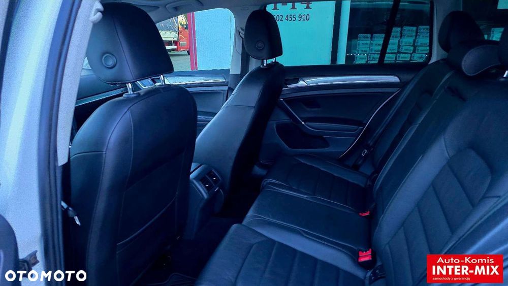 Volkswagen Golf - 21