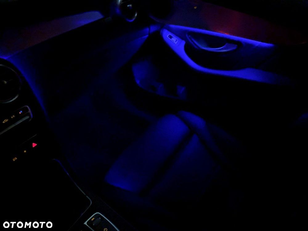 Mercedes-Benz GLC 220 d 4Matic 9G-TRONIC AMG Line - 12