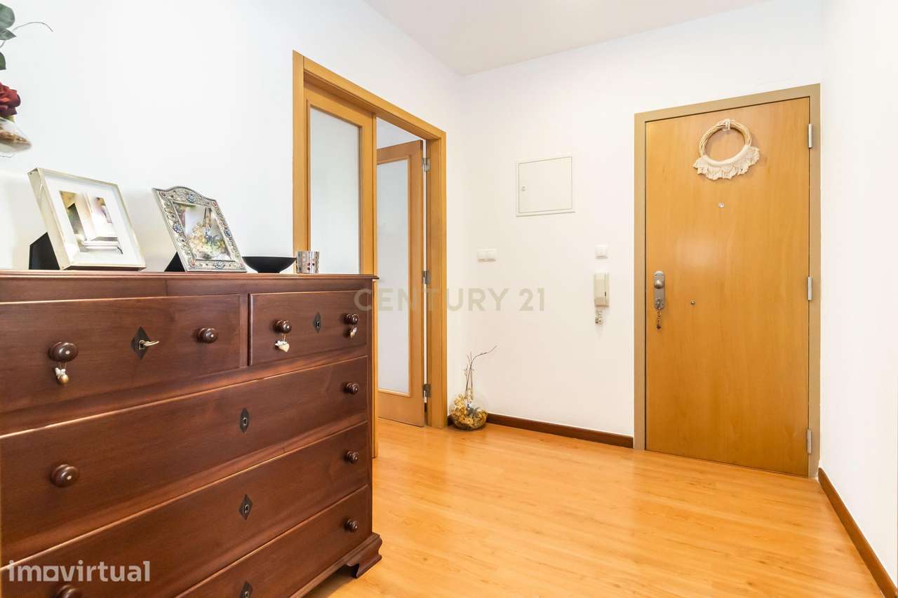 Apartamento T3 transformado em T2 | Corroios - Grande imagem: 2/30