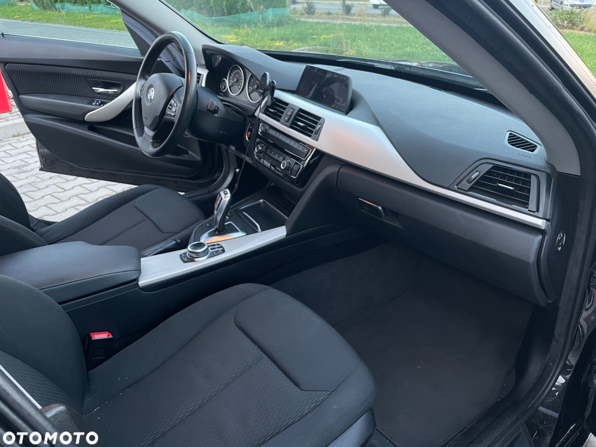 BMW 3GT 318d GT - 25
