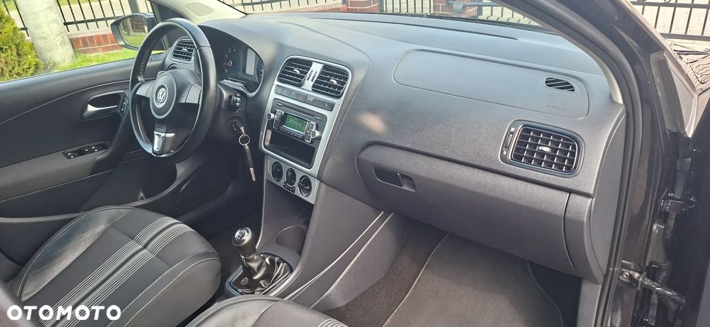 Volkswagen Polo 1.2 TSI MATCH - 8