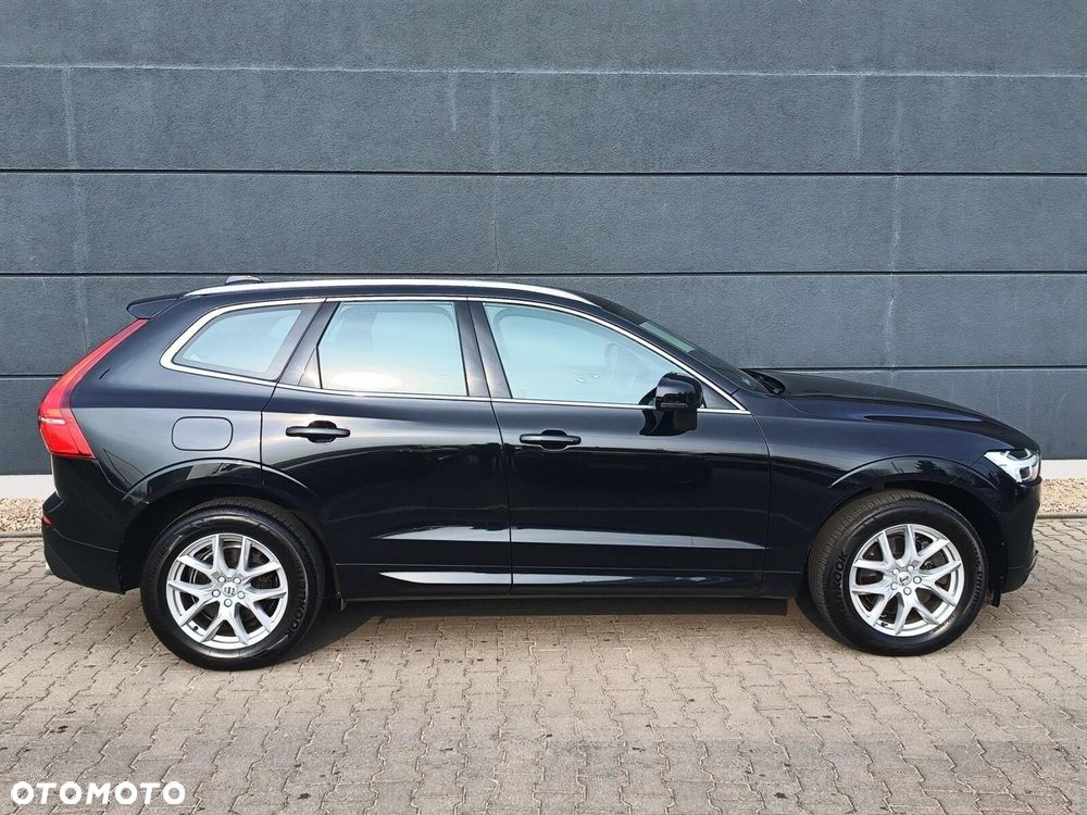 Volvo XC 60 T4 Momentum Pro - 5