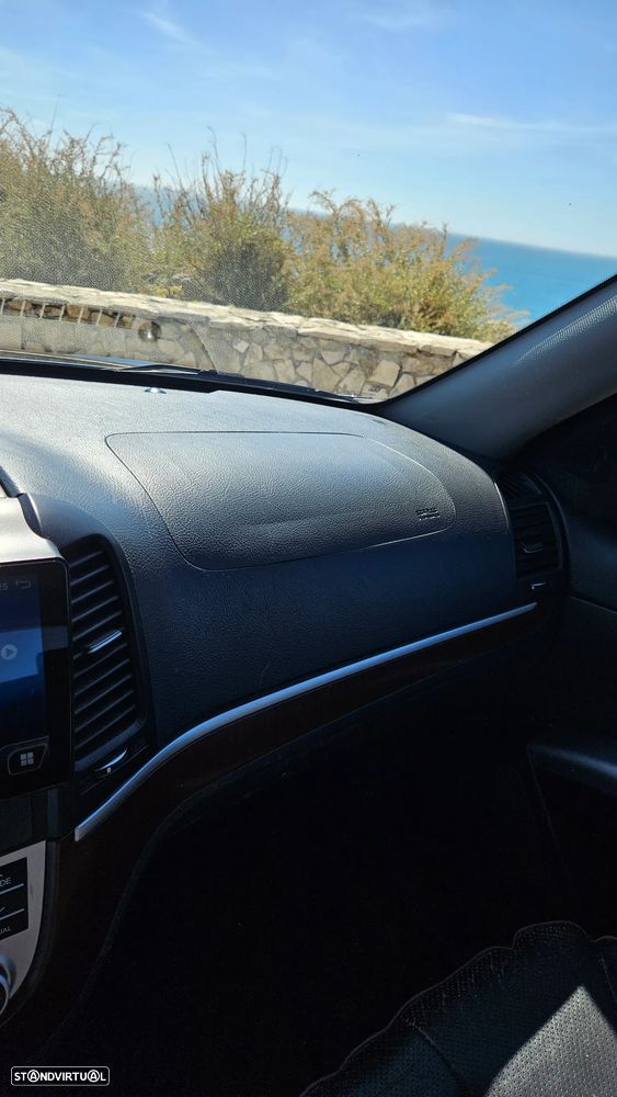 Hyundai Santa Fe - 5