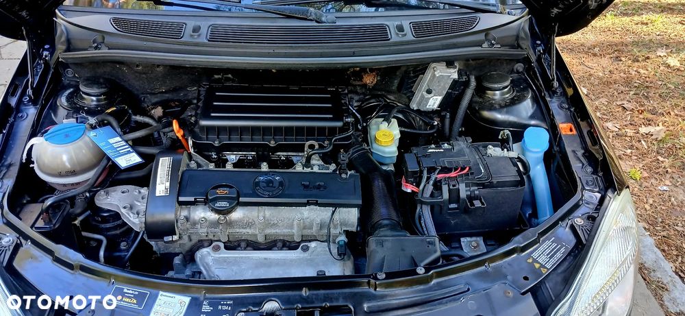 Skoda Roomster 1.4 MPI Elegance PLUS EDITION - 24