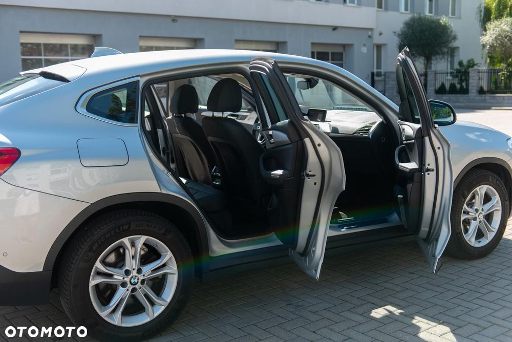 BMW X4 xDrive20d - 8
