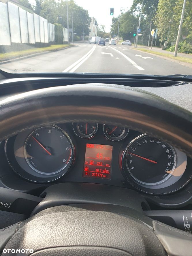 Opel Insignia 2.0 CDTI automatik 4x4 Innovation - 22
