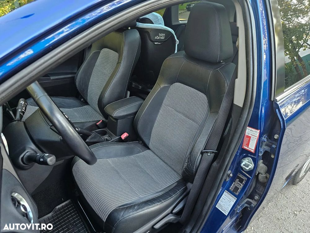 Toyota Auris - 13