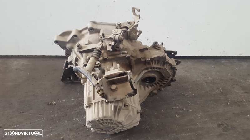 CAIXA VELOCIDADES HYUNDAI LANTRA II 1995 - 2