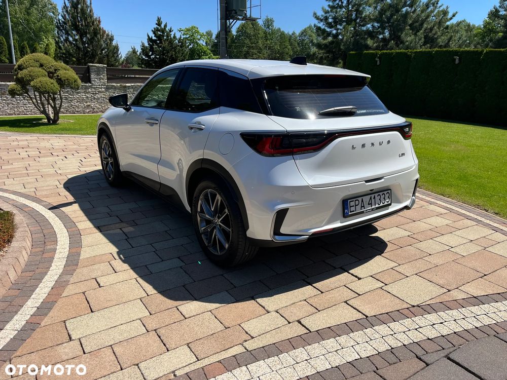 Lexus LBX 1.5 Hybrid - 5