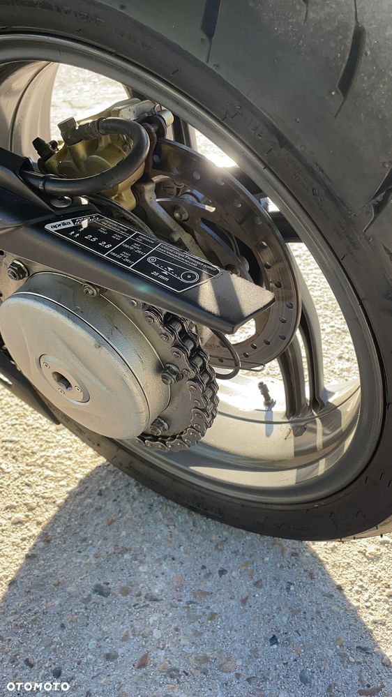 Aprilia RST - 7