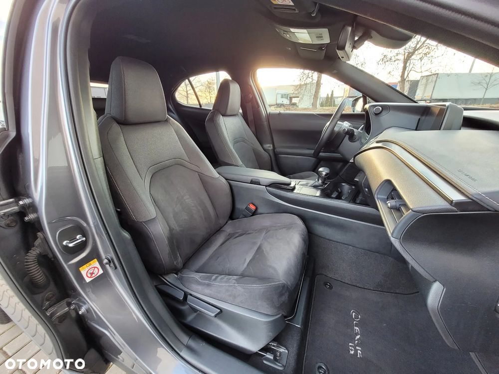 Lexus UX 200 Elegance 2WD - 13