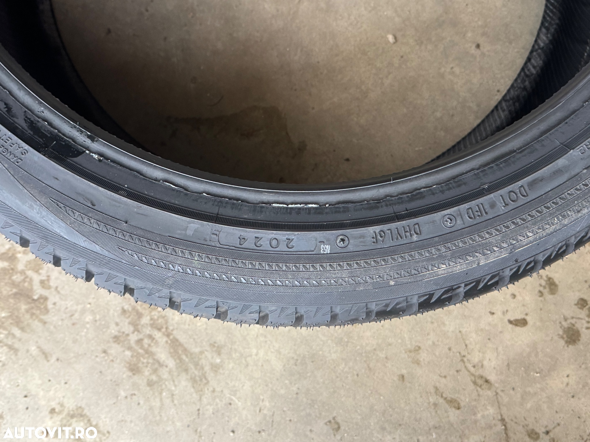 Vând 4 anvelope 255/40/20 Yokohama de iarnă noi - 4