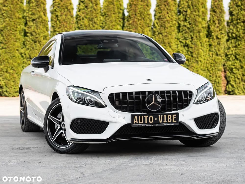 Mercedes-Benz Klasa C 200 4Matic 9G-TRONIC AMG Line - 3