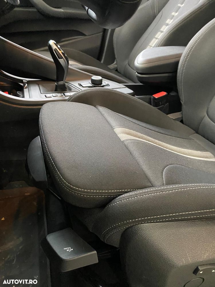 BMW X1 xDrive20i AT - 22