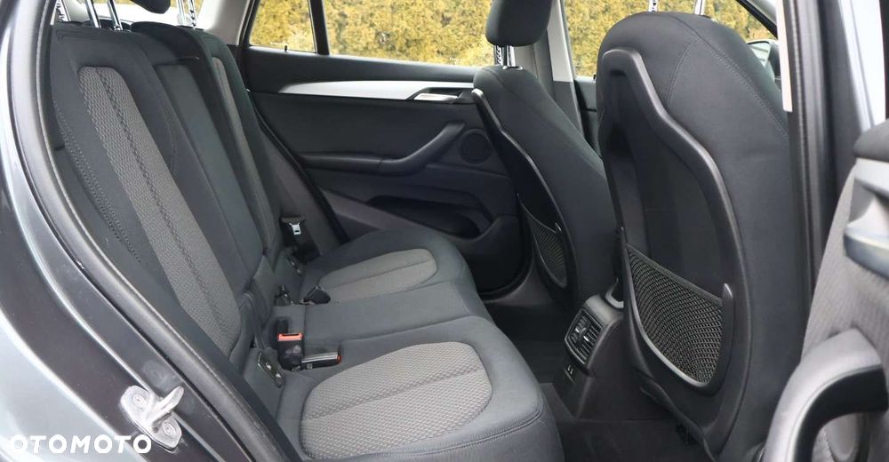 BMW X1 - 13