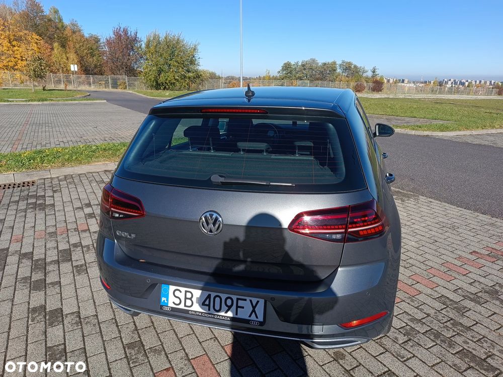 Volkswagen Golf - 4