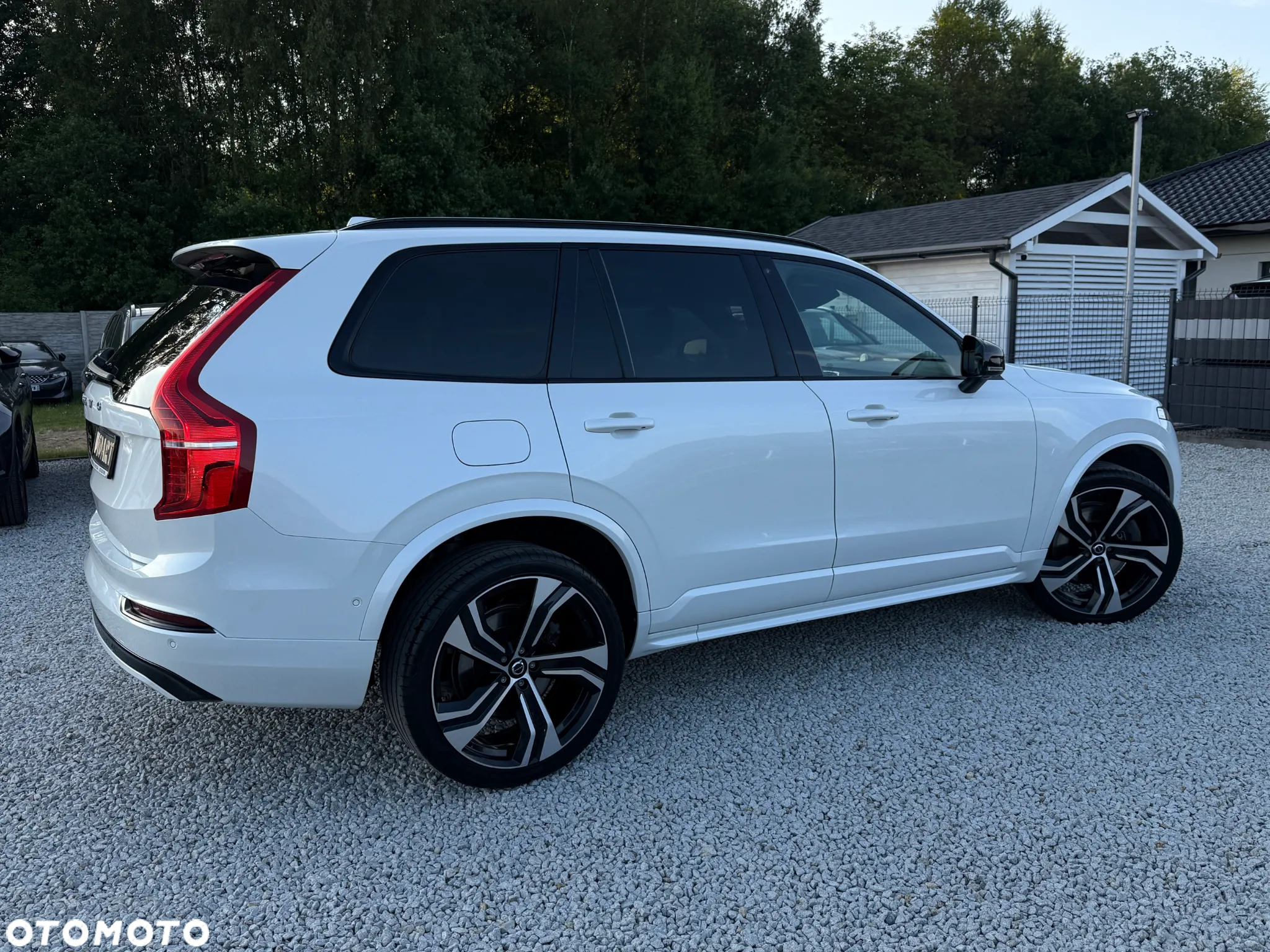 Volvo XC 90 T8 AWD Recharge Geartronic RDesign Edition - 17