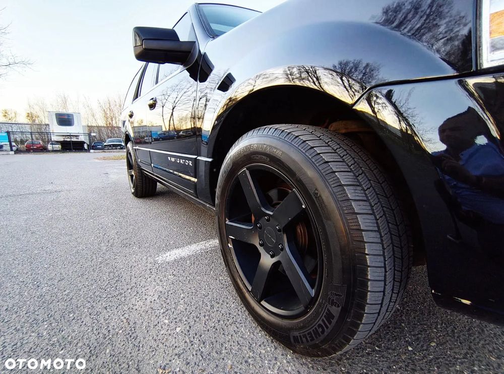 Lincoln Navigator 5.4 4x4 - 16
