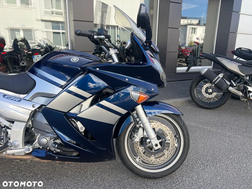Yamaha FJR - 2