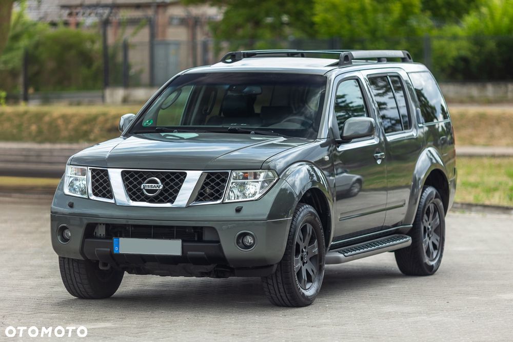 Nissan Pathfinder 2.5 D Platinum - 1