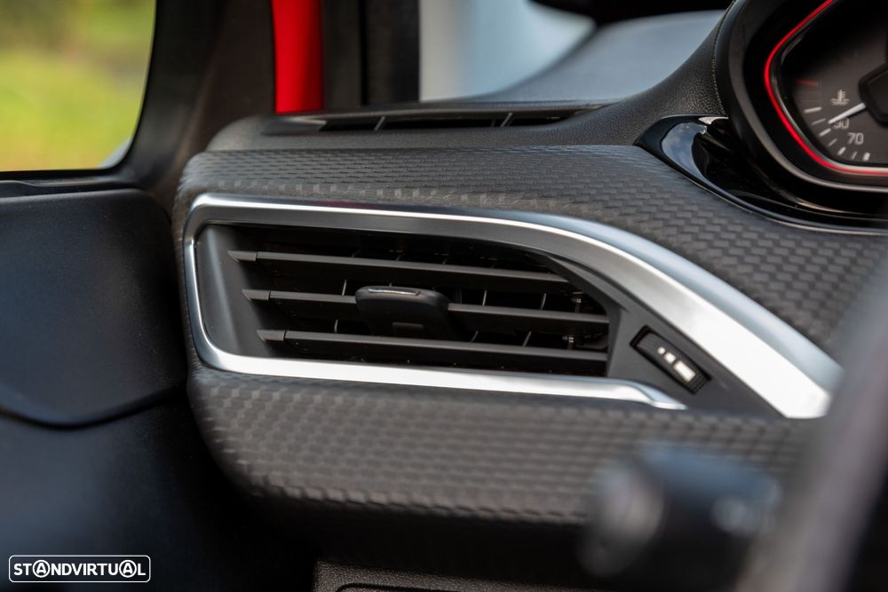 Peugeot 2008 PureTech 110 Stop&Start GT-Line Edition - 29