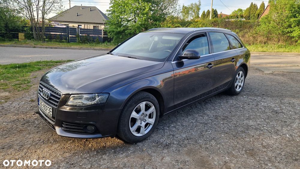 Audi A4 Avant - 1
