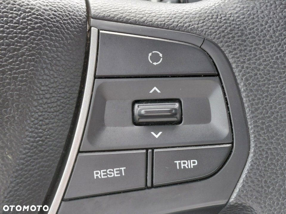 Hyundai i20 - 24