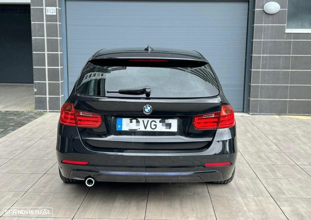 BMW 318 d Sport Line - 24